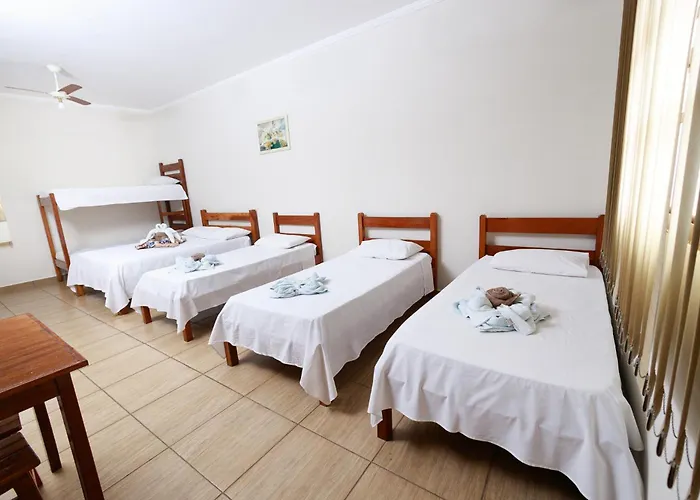 Hotel Portela III - Aprox 600m do Thermas dos Laranjais e Hot Beach